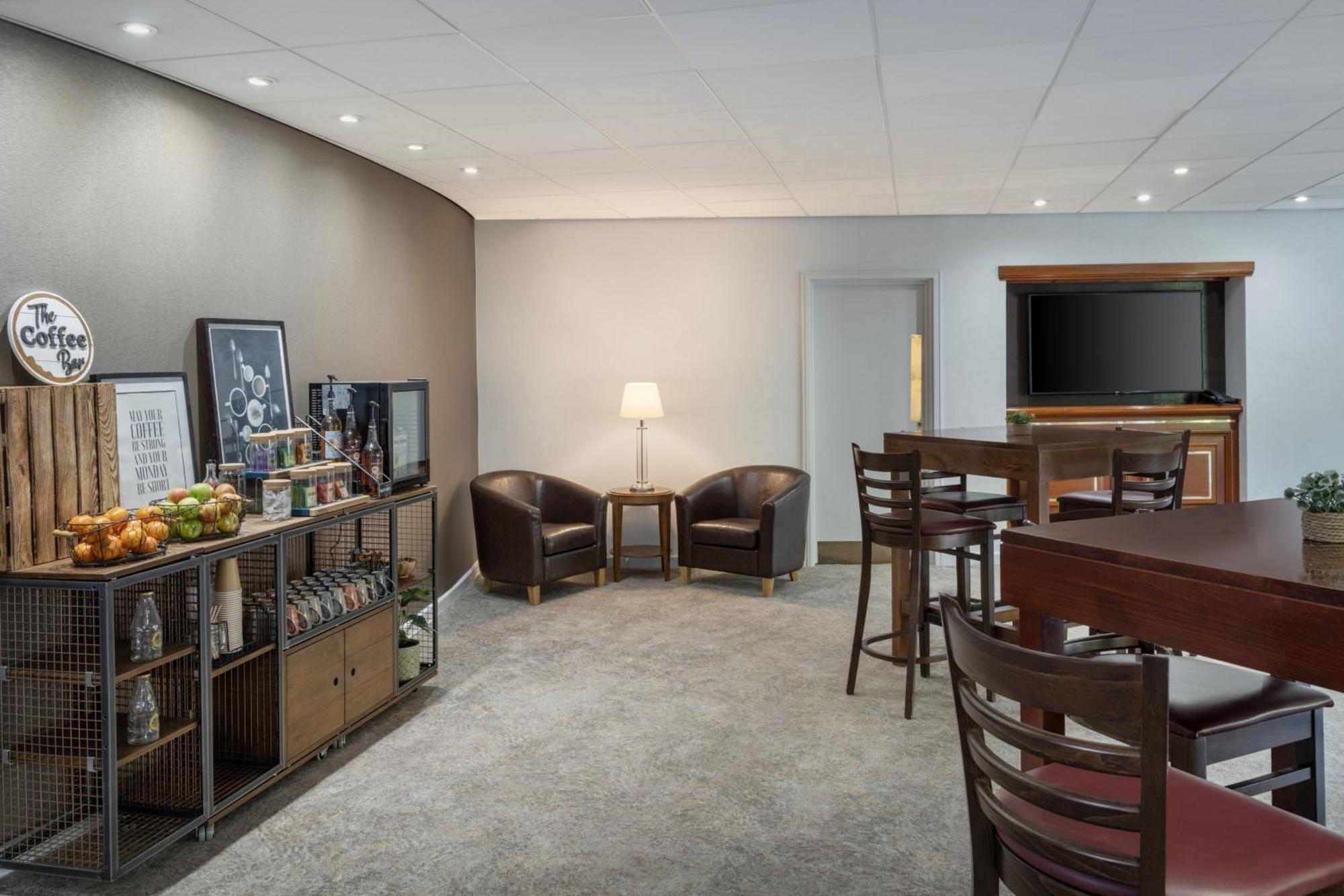 Delta Hotels By Marriott Tudor Park Country Club Maidstone Exteriér fotografie