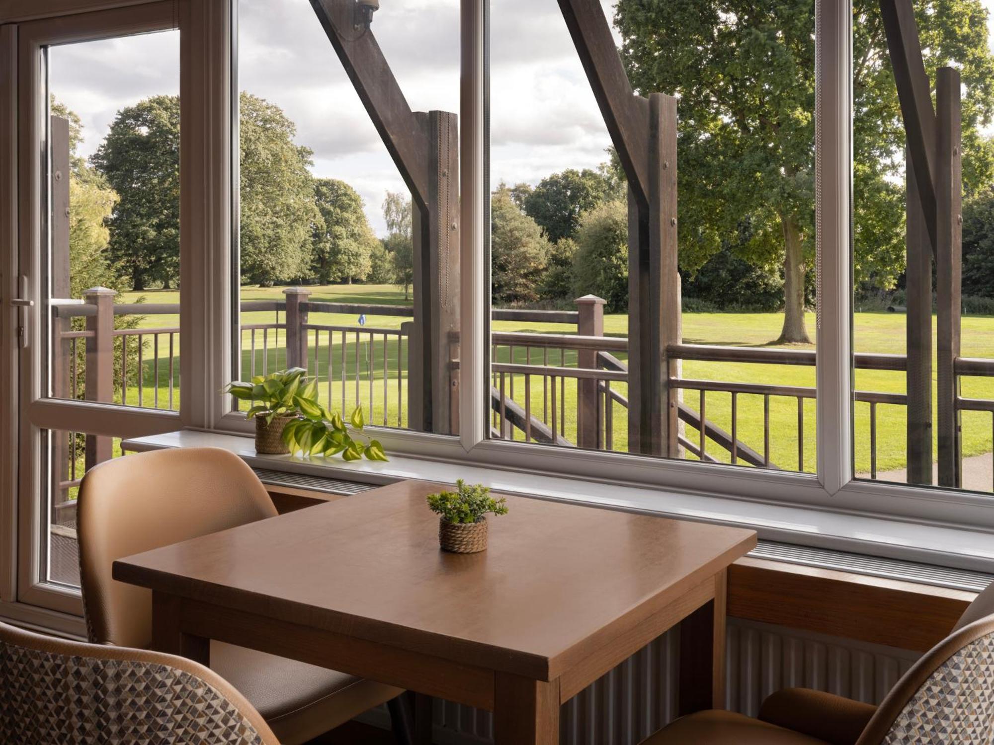 Delta Hotels By Marriott Tudor Park Country Club Maidstone Exteriér fotografie