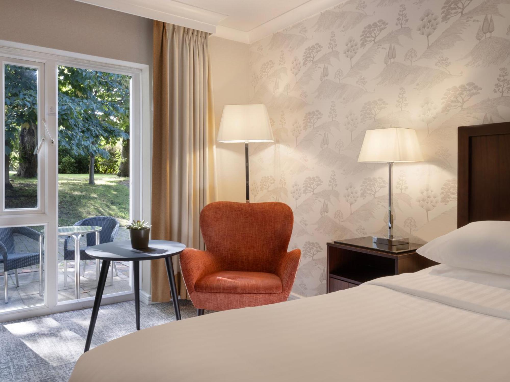 Delta Hotels By Marriott Tudor Park Country Club Maidstone Exteriér fotografie