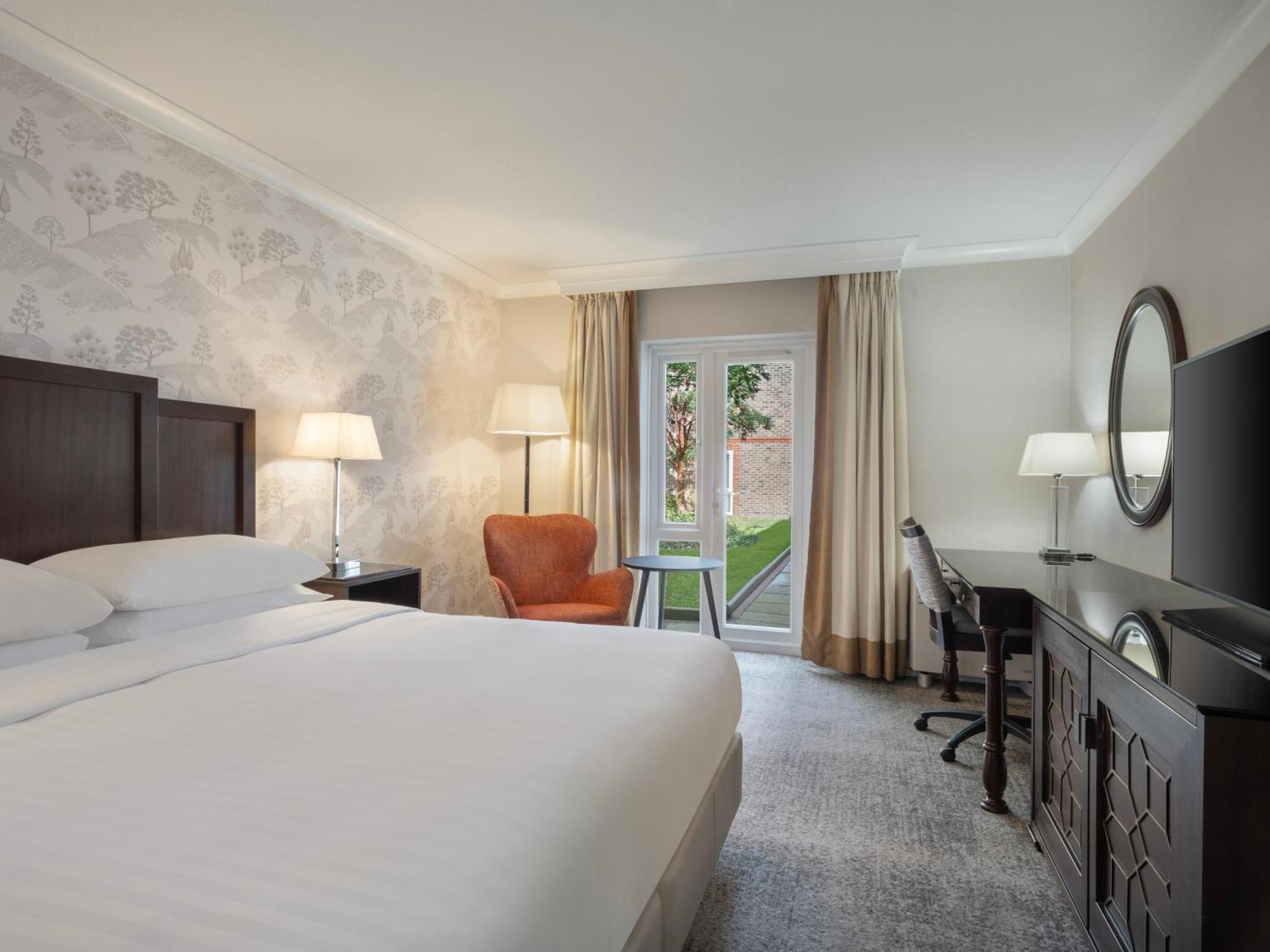Delta Hotels By Marriott Tudor Park Country Club Maidstone Exteriér fotografie