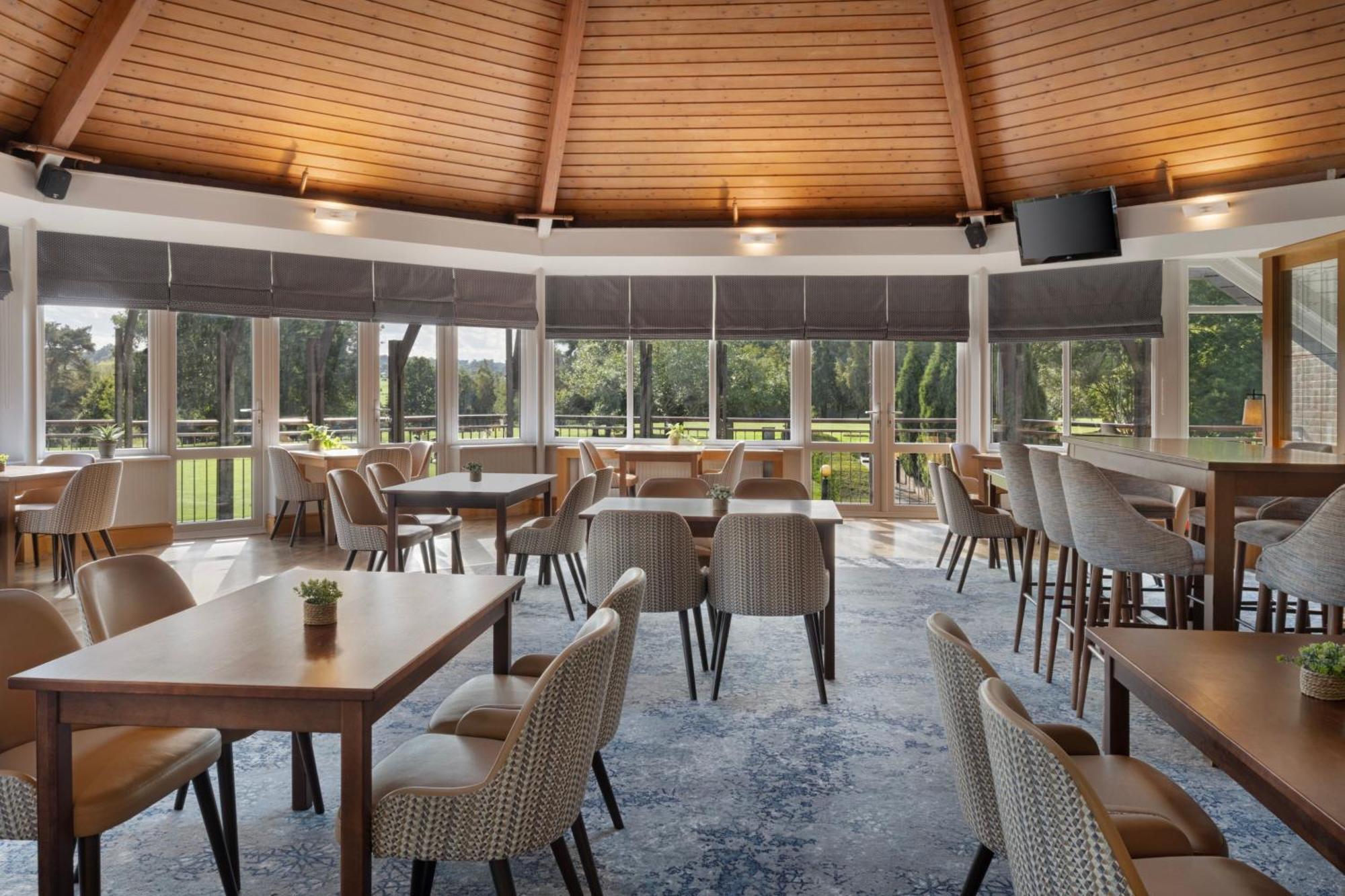 Delta Hotels By Marriott Tudor Park Country Club Maidstone Exteriér fotografie