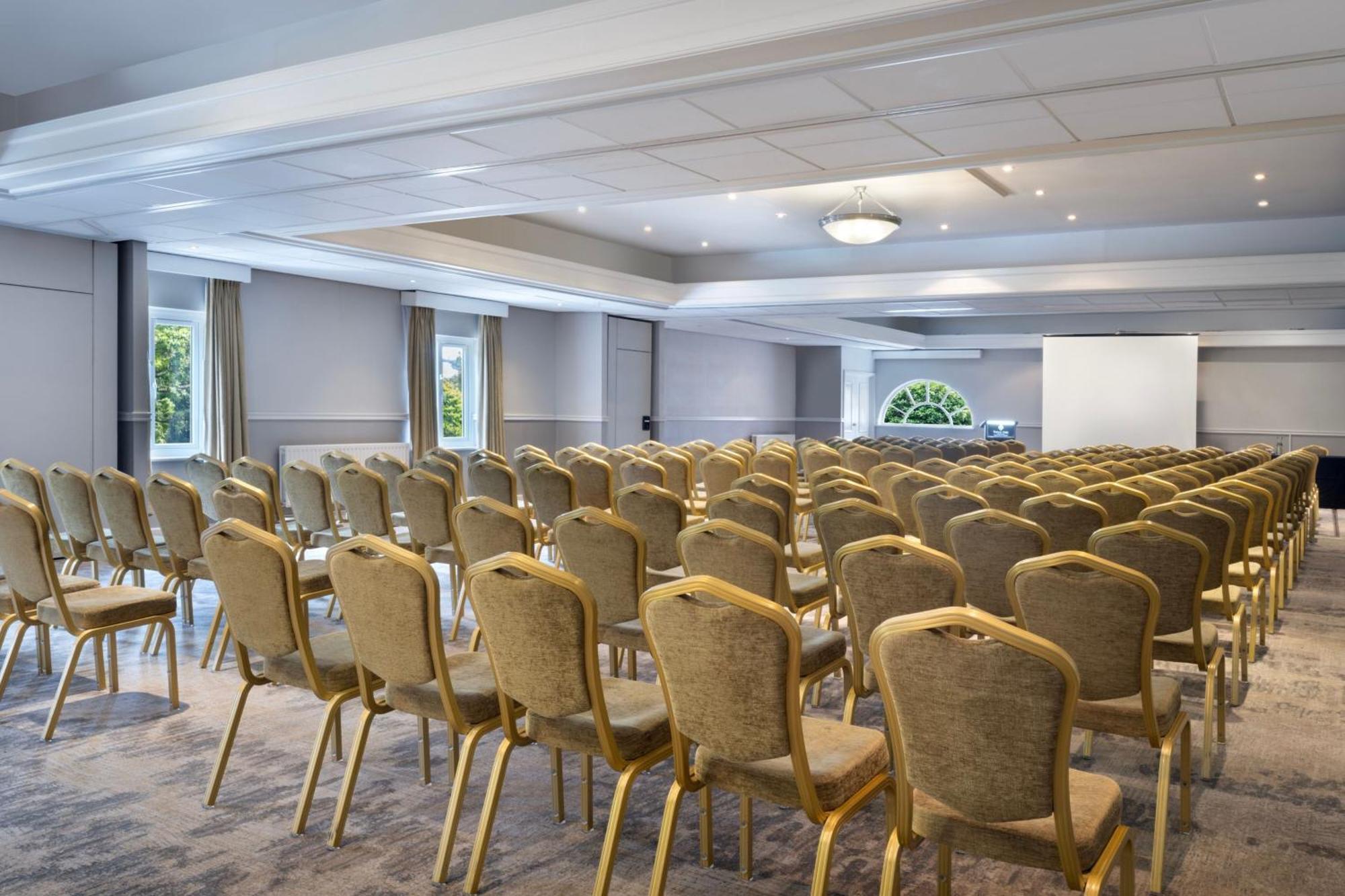Delta Hotels By Marriott Tudor Park Country Club Maidstone Exteriér fotografie
