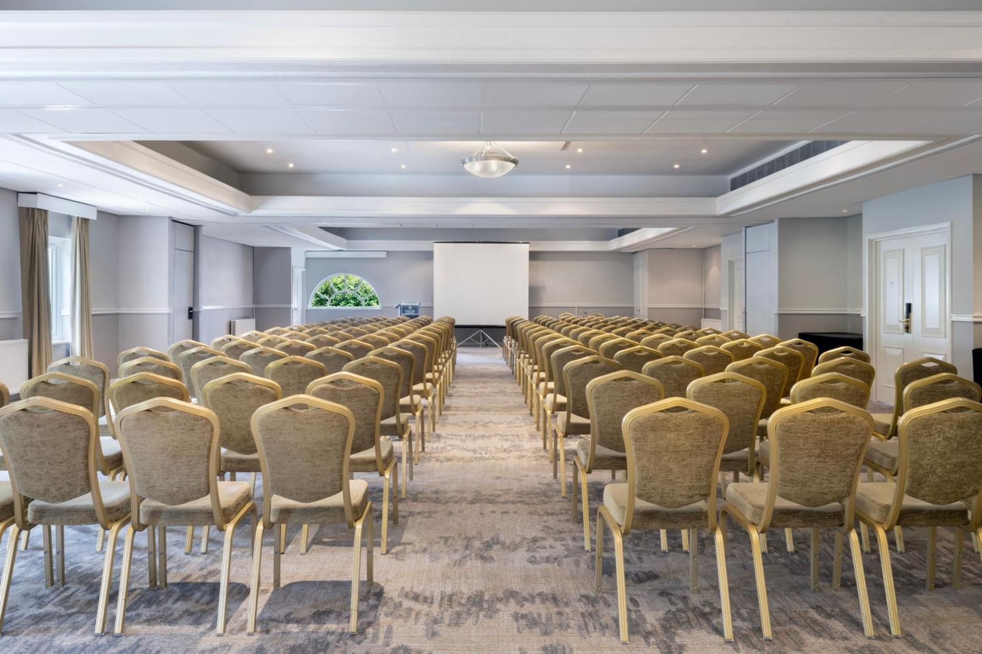 Delta Hotels By Marriott Tudor Park Country Club Maidstone Exteriér fotografie