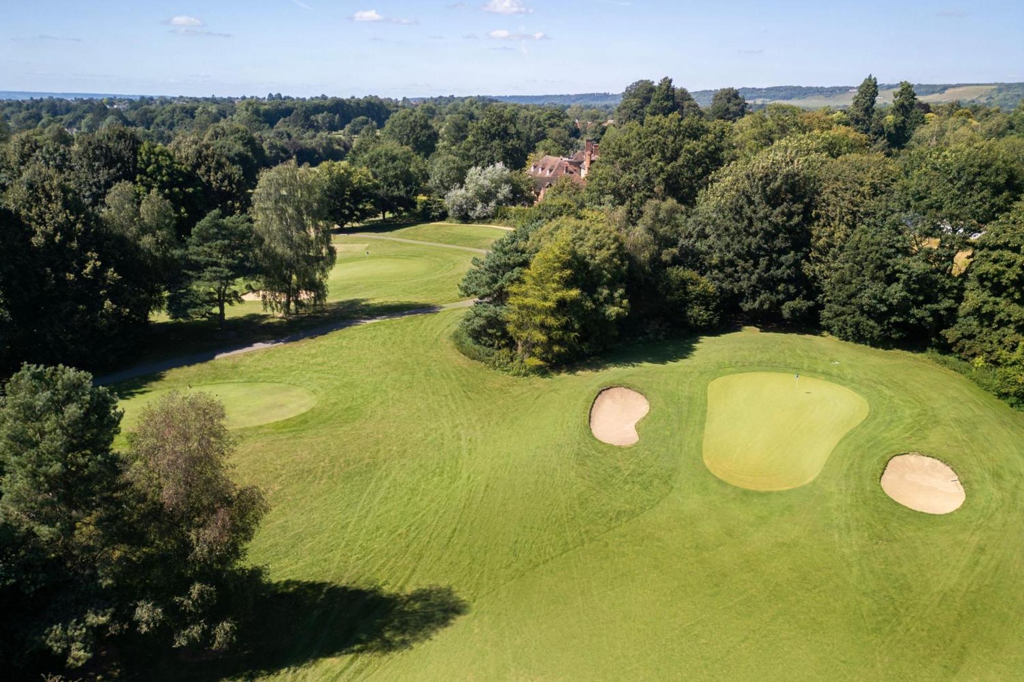 Delta Hotels By Marriott Tudor Park Country Club Maidstone Exteriér fotografie