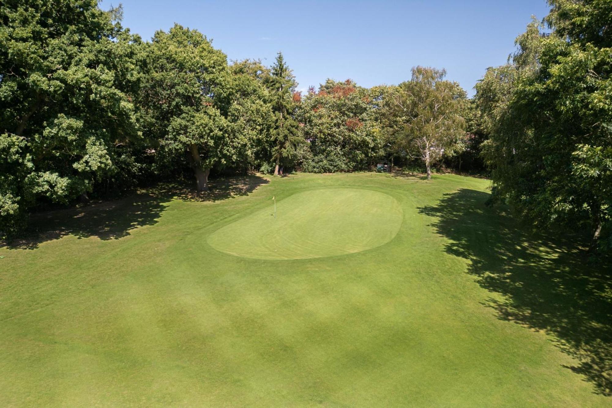 Delta Hotels By Marriott Tudor Park Country Club Maidstone Exteriér fotografie