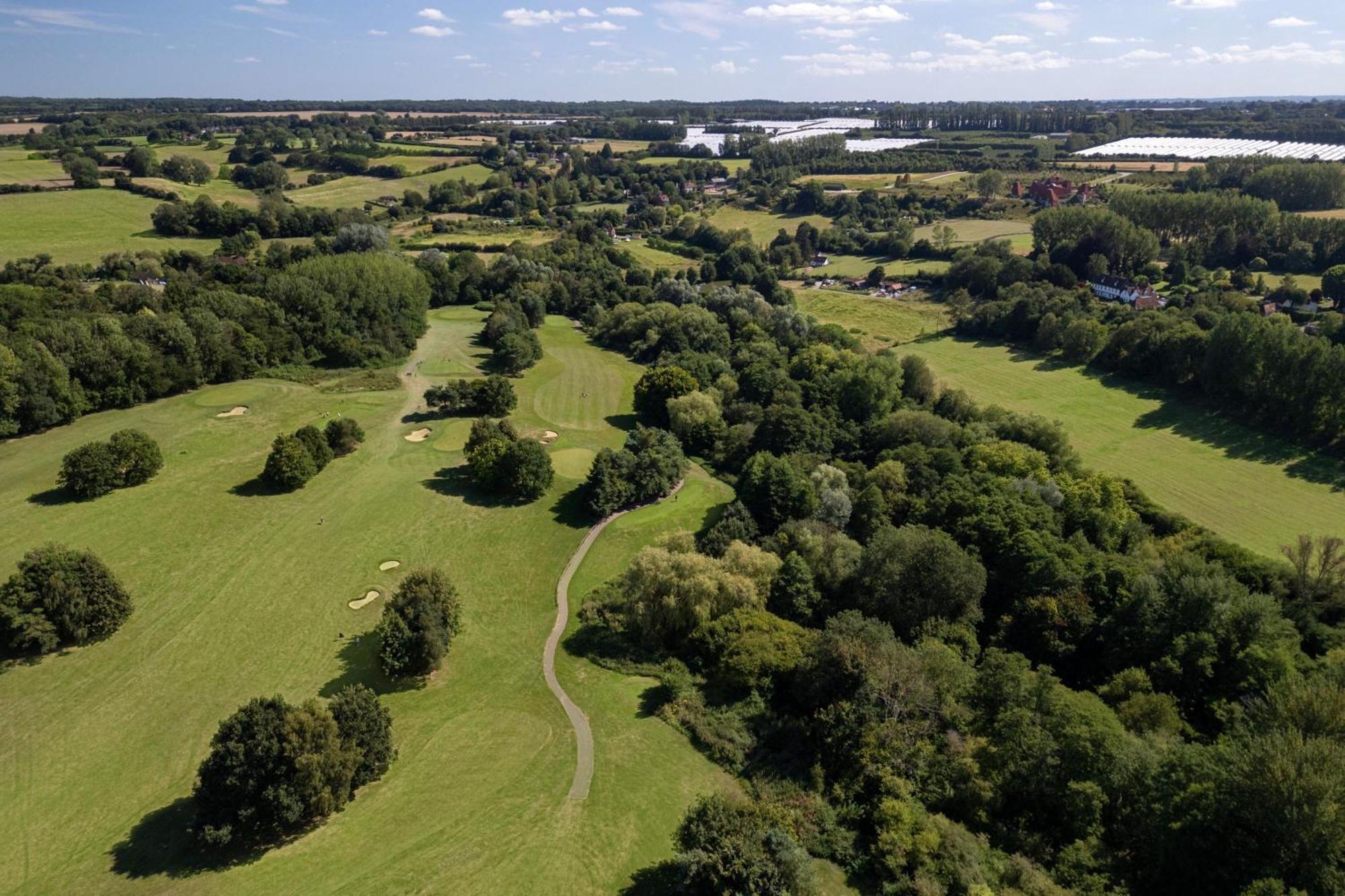 Delta Hotels By Marriott Tudor Park Country Club Maidstone Exteriér fotografie